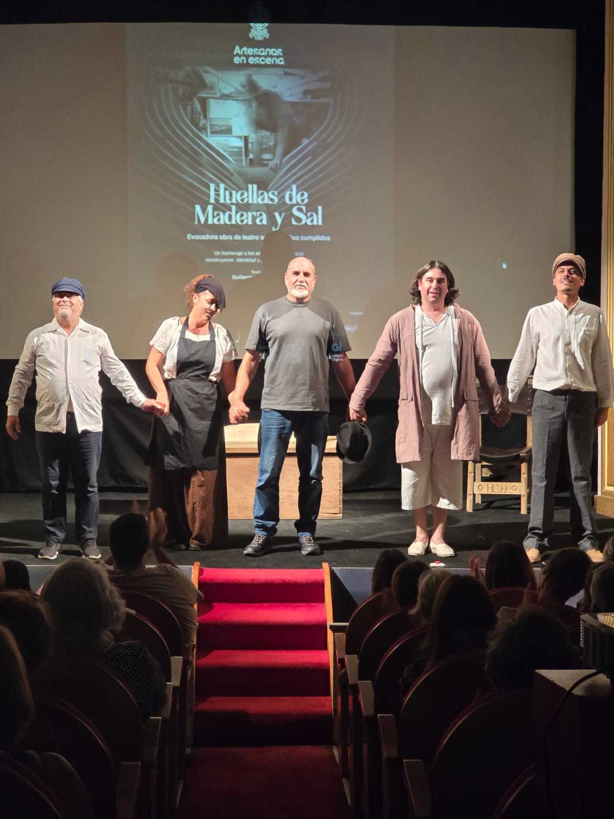 Artesanos en Escena: donde el arte y la artesanía se encuentran