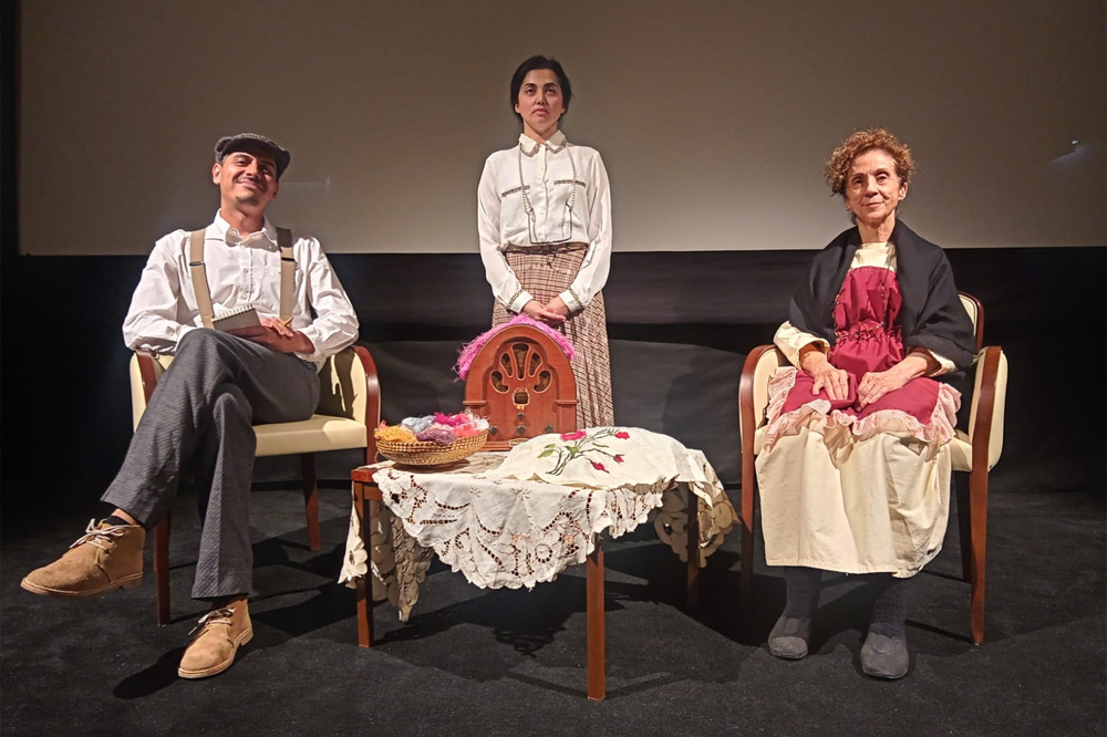 Dos hilos, una memoria