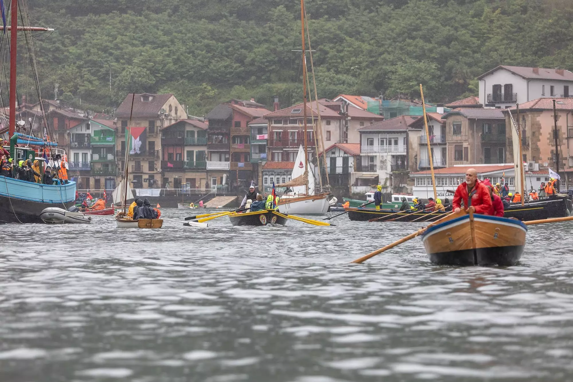 El Cabildo lleva su patrimonio marítimo al IV Festival de Embarcaciones Tradicional de Pasaia.